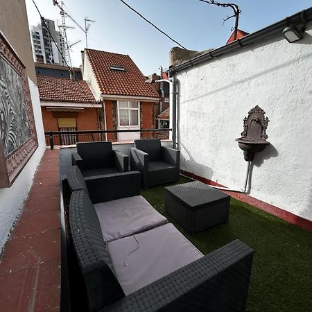 Apartamento con terraza céntrico moderno Nuevo Madrid Esterno foto