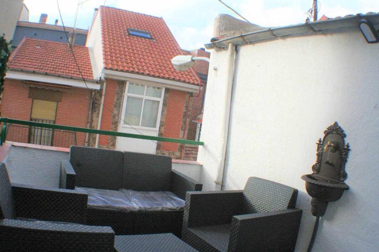 Apartamento con terraza céntrico moderno Nuevo Madrid Esterno foto