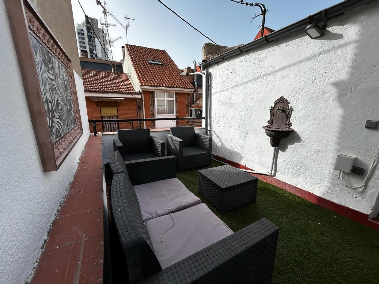 Apartamento con terraza céntrico moderno Nuevo Madrid Esterno foto